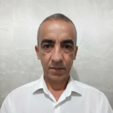 "Retrato de José Manoel, Gestor de Tráfego e Performance da Agência Arkhos, especialista em otimização de vendas e gestão estratégica de anúncios."